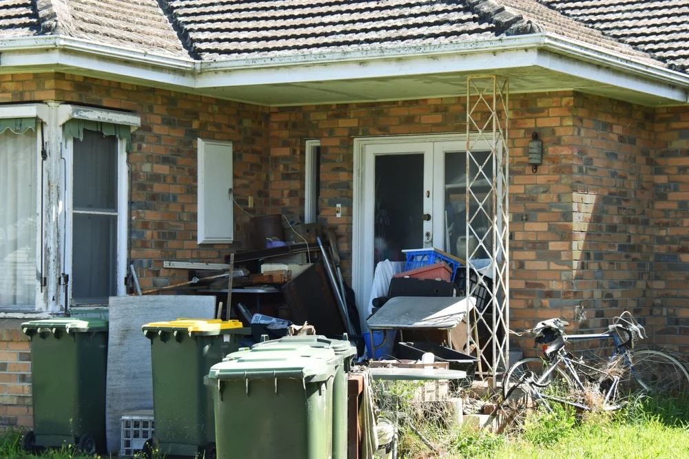 Budget-Friendly Dumpster Rental for Downsizing or Moving in Roseland, IN